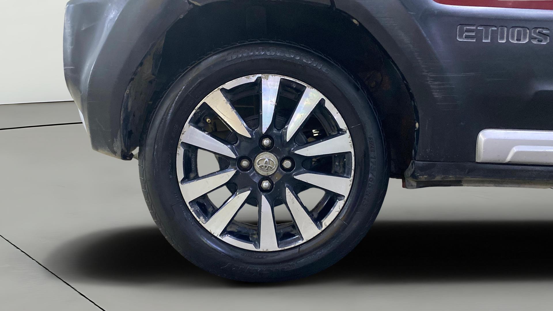 View 2014 Toyota Etios Cross D-4D GD Image 23 Used 2014 Toyota Etios Cross D-4D GD Image 23