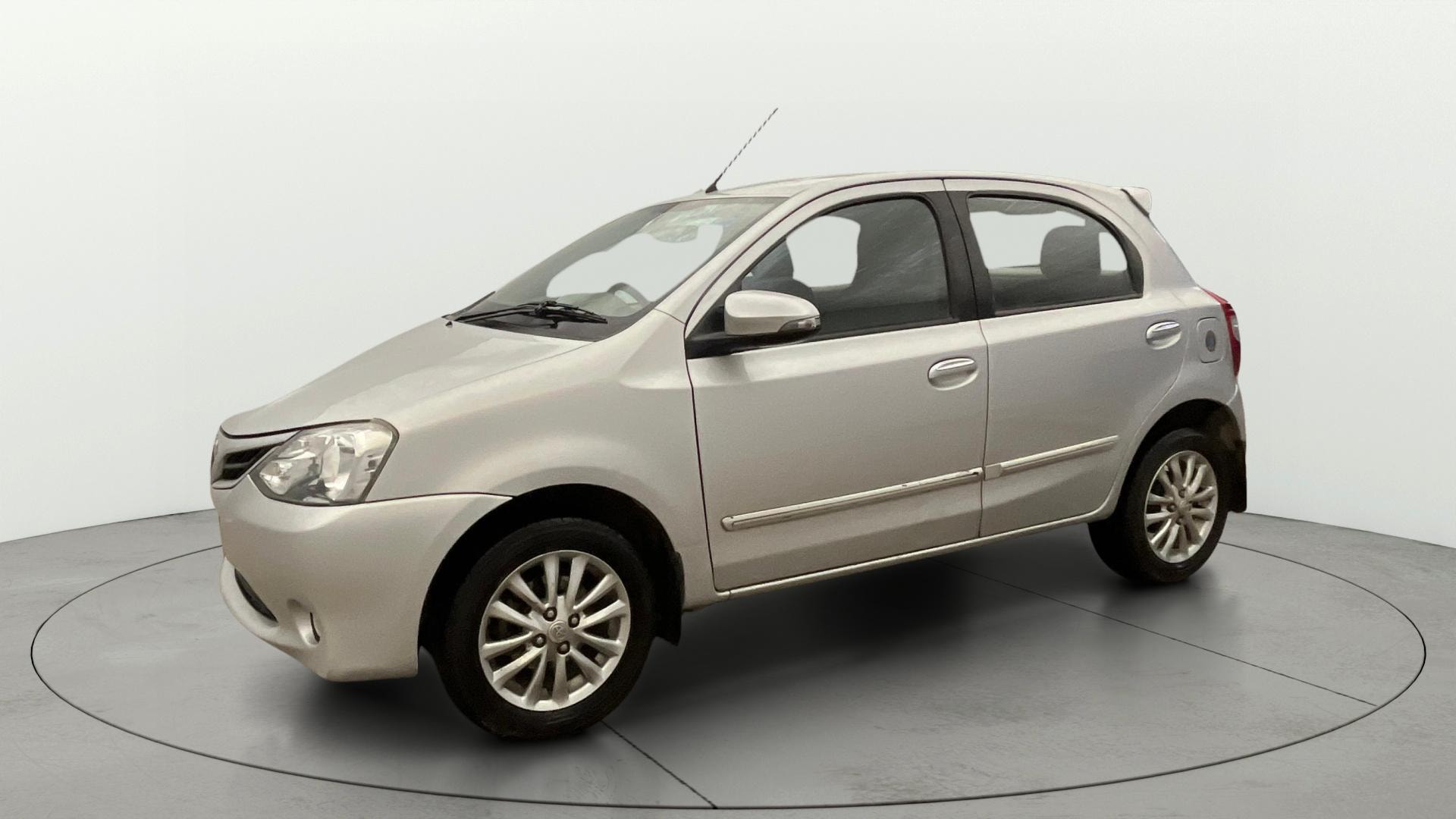 View 2015 Toyota Etios VX Image 34 Used 2015 Toyota Etios VX Image 34