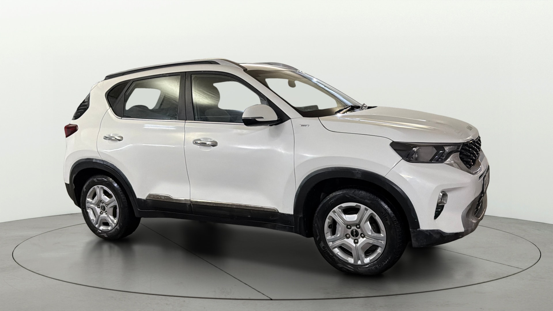 View 2023 Kia Sonet HTK Plus iMT Petrol Image 21 Used 2023 Kia Sonet HTK Plus iMT Petrol Image 21
