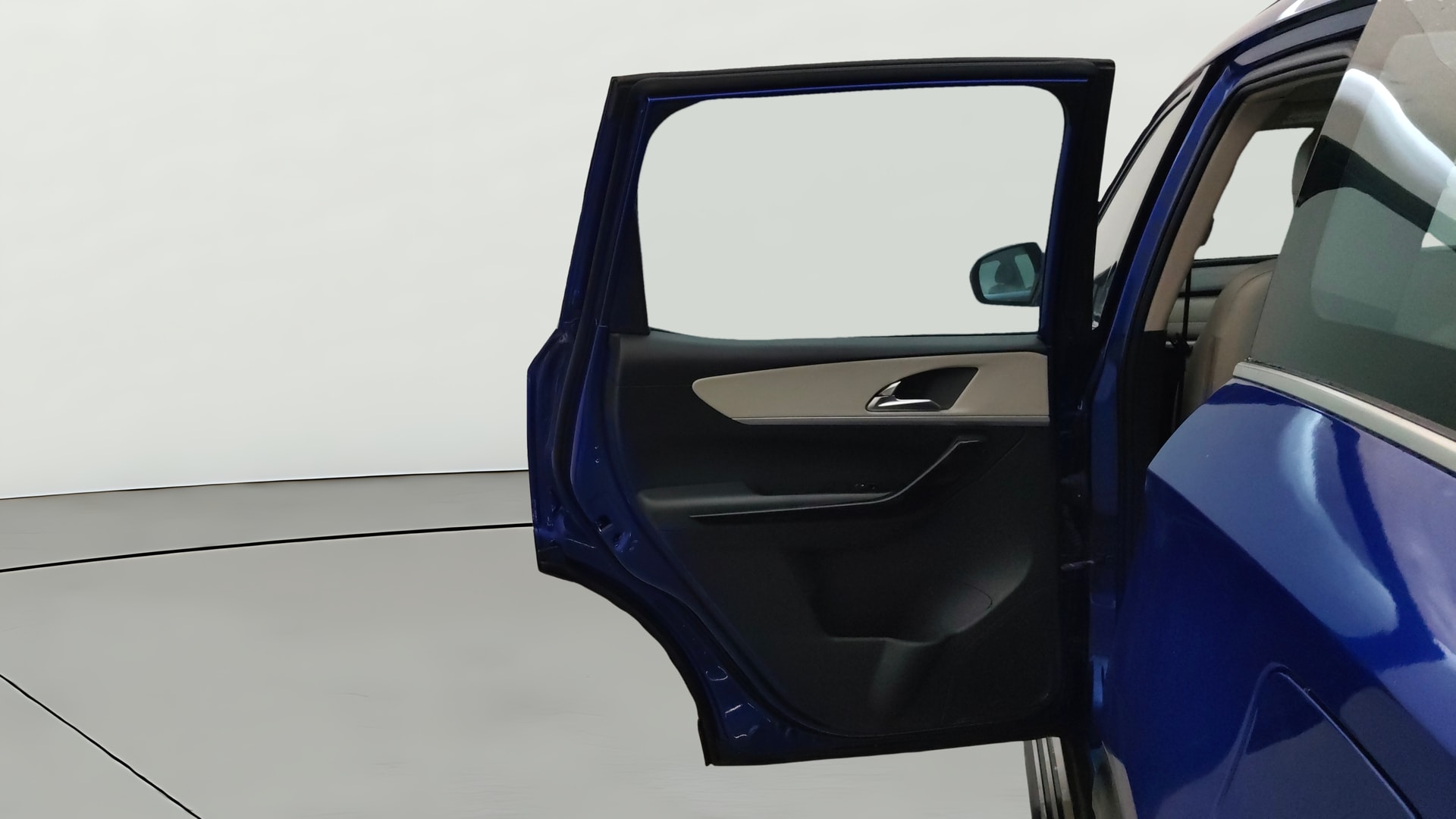 Used 2022 Mahindra XUV700 Used 2022 Mahindra XUV700