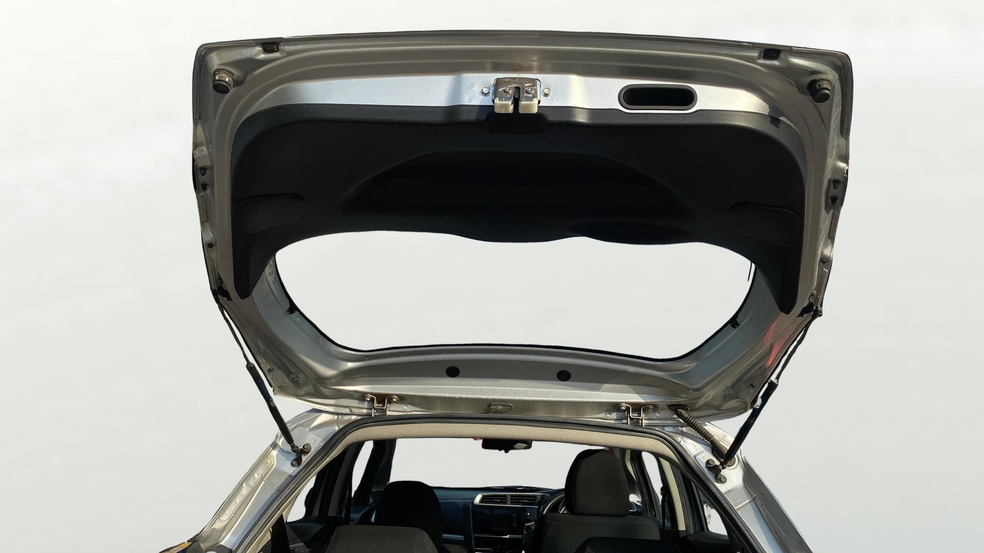 View 2019 Honda WR-V S MT Diesel Edge Edition Image 16 Used 2019 Honda WR-V S MT Diesel Edge Edition Image 16