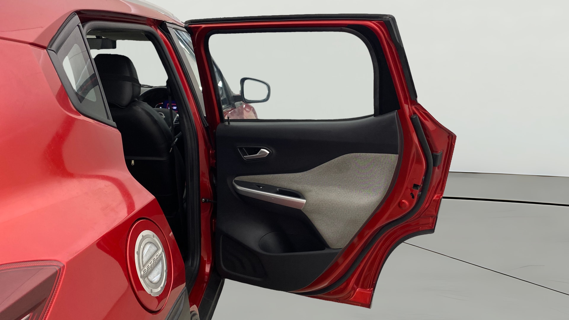 View 2022 Nissan Magnite XV Image 7 Used 2022 Nissan Magnite XV Image 7
