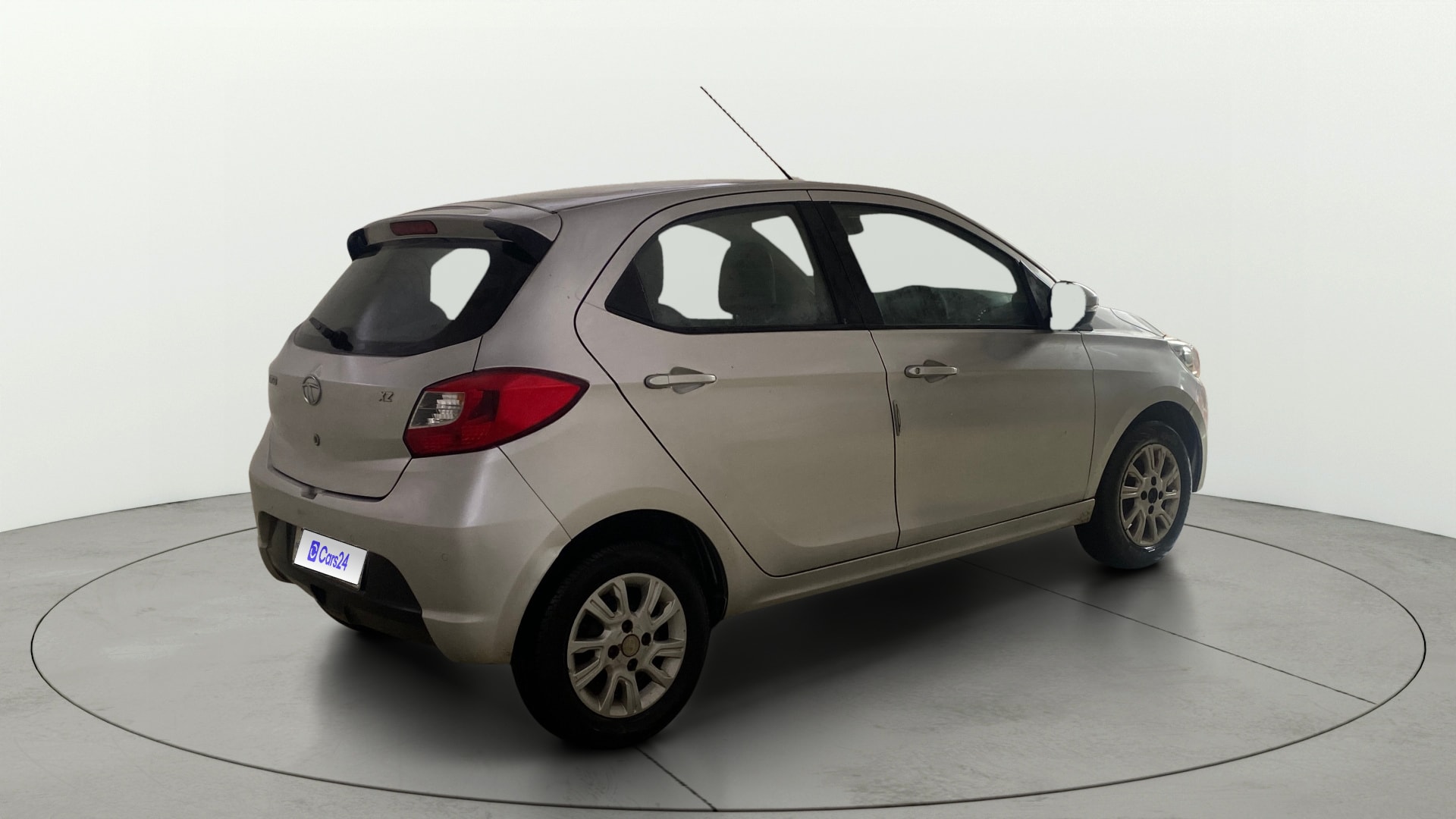 View 2016 Tata Tiago Revotorq XB Image 42 Used 2016 Tata Tiago Revotorq XB Image 42