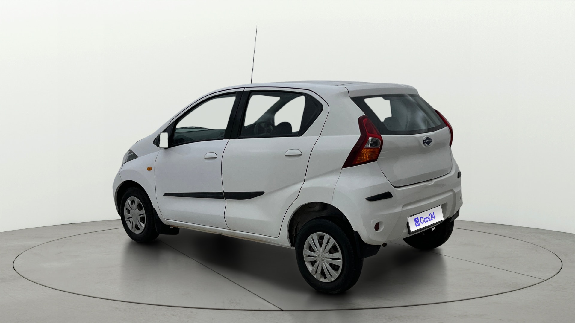 View 2018 Datsun Redi GO T (O) 1.0L AMT BS IV Image 2 Used 2018 Datsun Redi GO T (O) 1.0L AMT BS IV Image 2