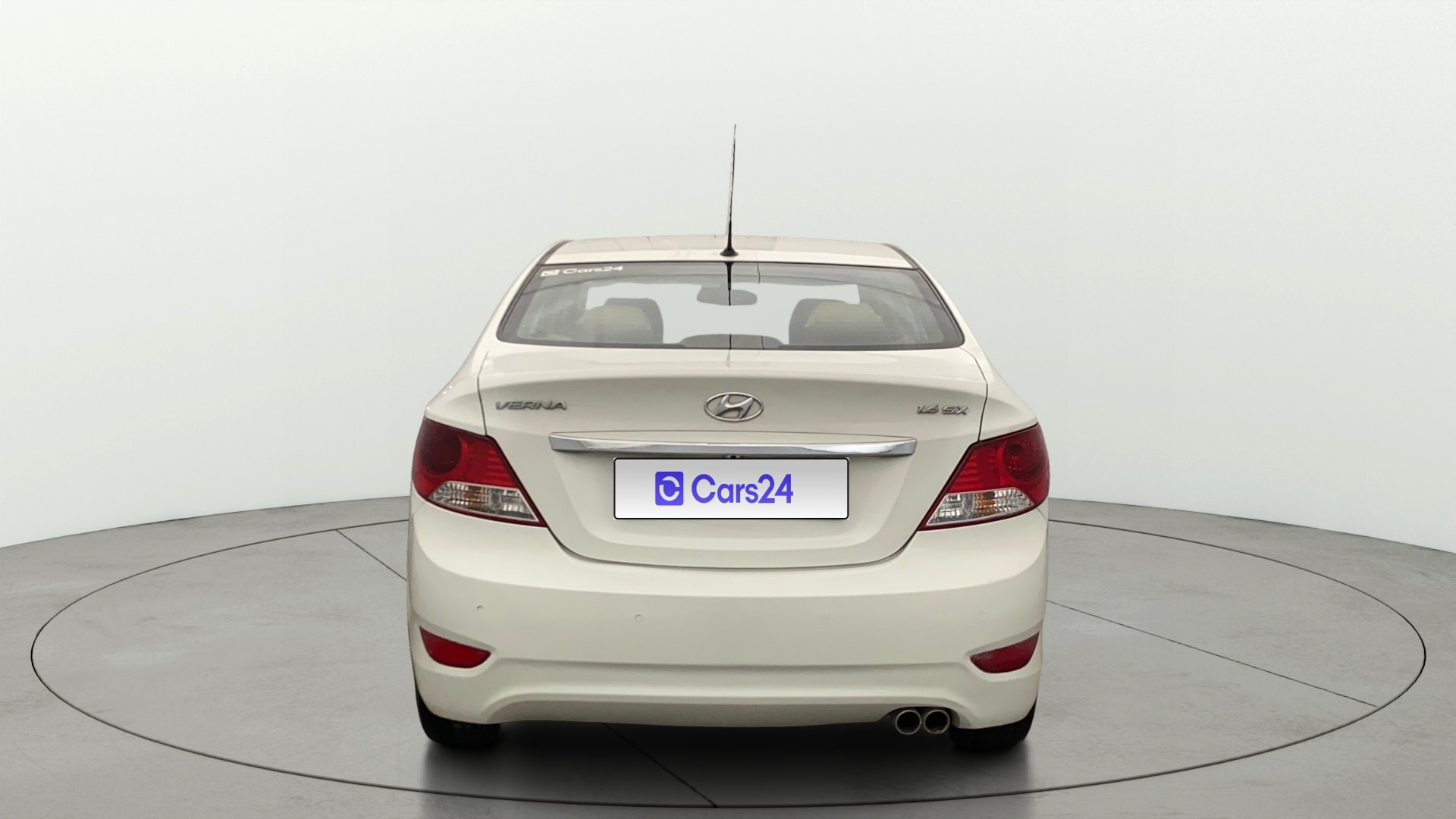 View 2014 Hyundai Fluidic Verna 1.6 VTVT SX Image 40 Used 2014 Hyundai Fluidic Verna 1.6 VTVT SX Image 40