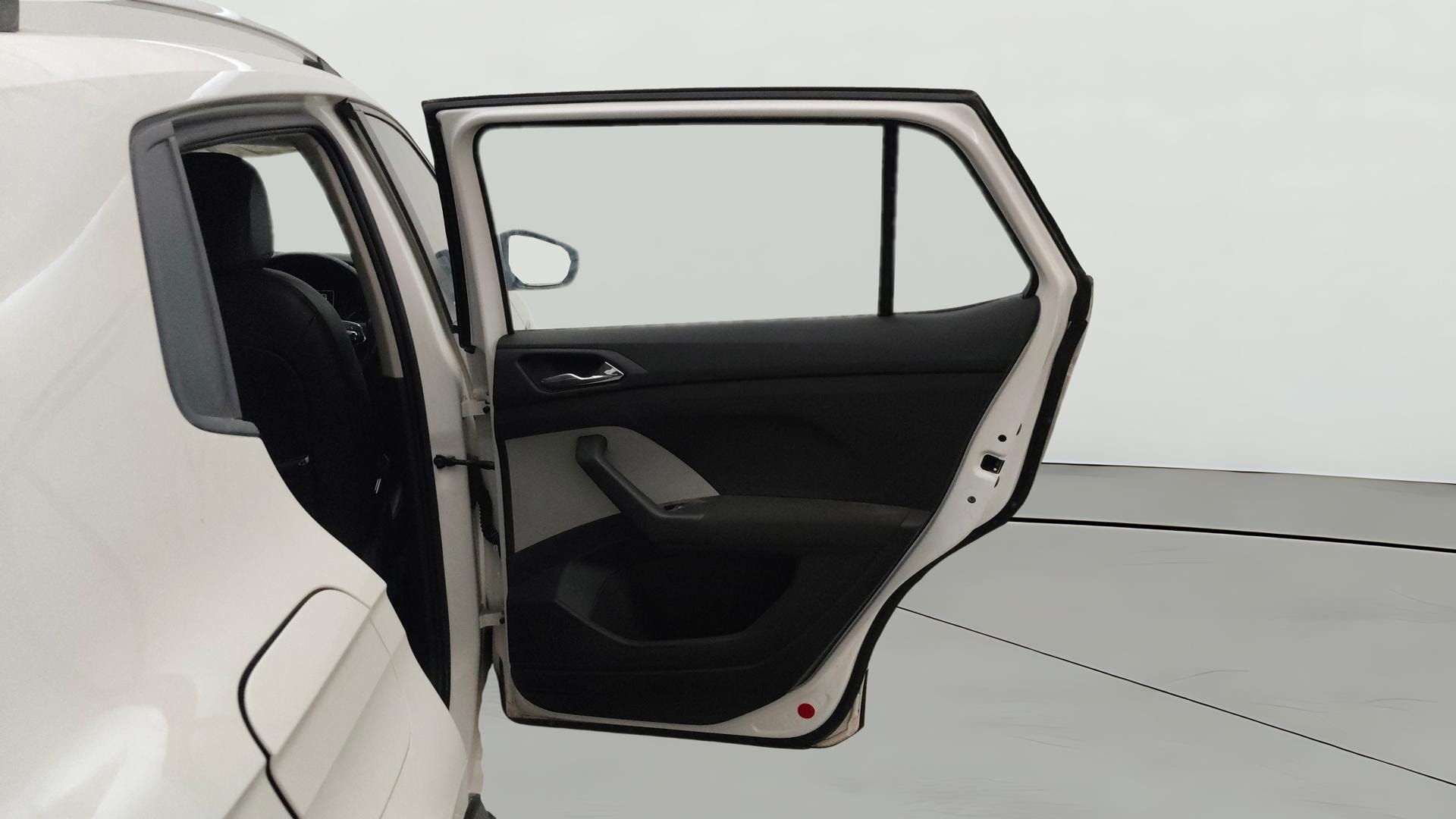 View 2021 Skoda Kushaq Ambition 1.0 TSI AT Image 7 Used 2021 Skoda Kushaq Ambition 1.0 TSI AT Image 7