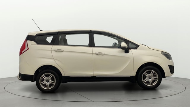 View Mahindra Marazzo Image 29 Used Mahindra Marazzo Image 29