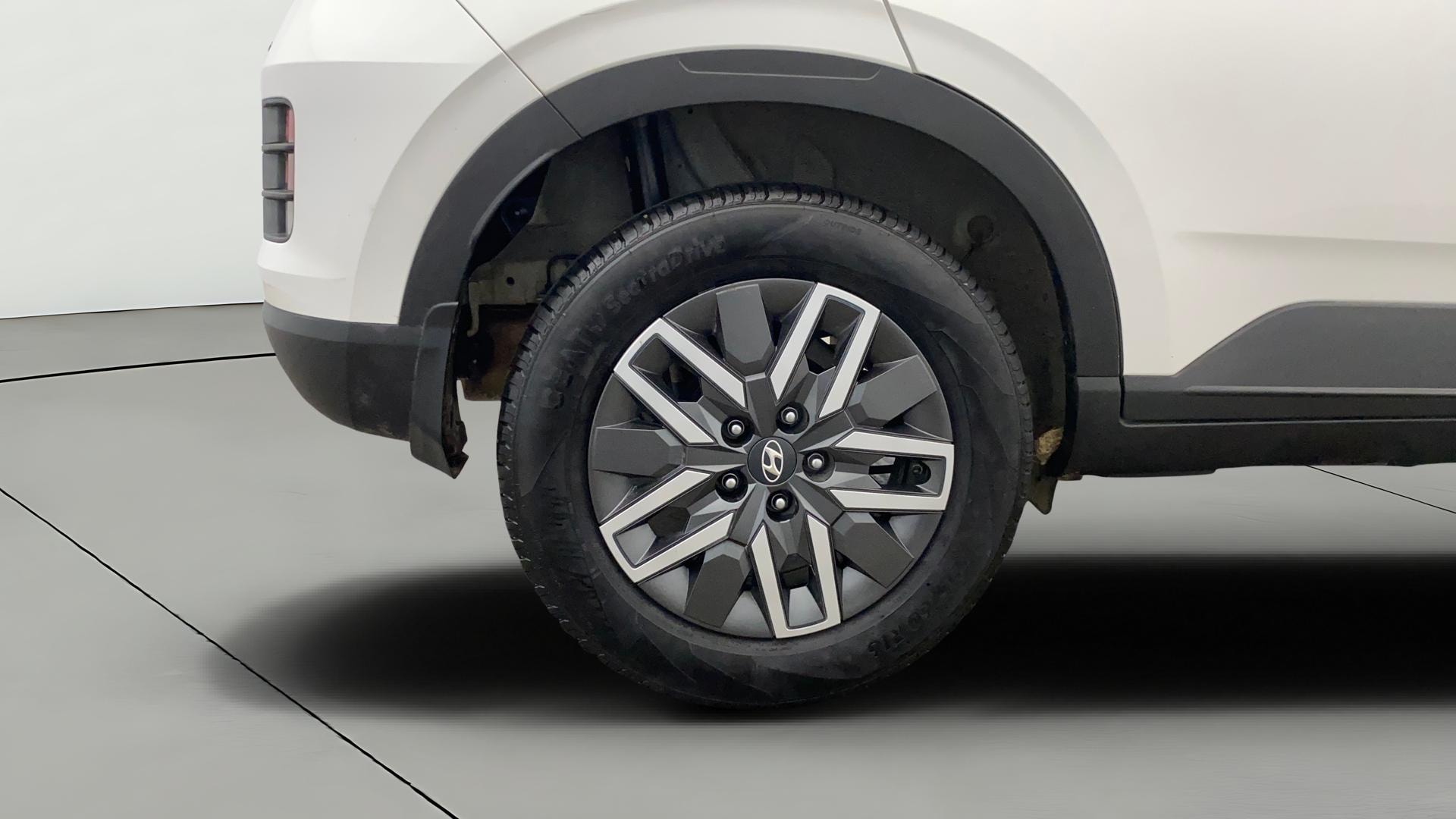 View 2024 Hyundai Venue S (O) 1.0 Turbo Petrol DCT Image 24 Used 2024 Hyundai Venue S (O) 1.0 Turbo Petrol DCT Image 24
