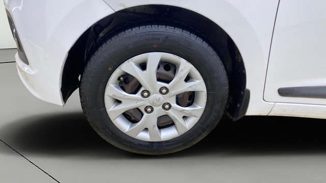 View Hyundai Grand i10 Image 32 Used Hyundai Grand i10 Image 32