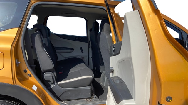 View Renault Triber Image 29 Used Renault Triber Image 29