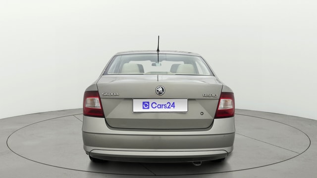 View Skoda Rapid Image 38 Used Skoda Rapid Image 38