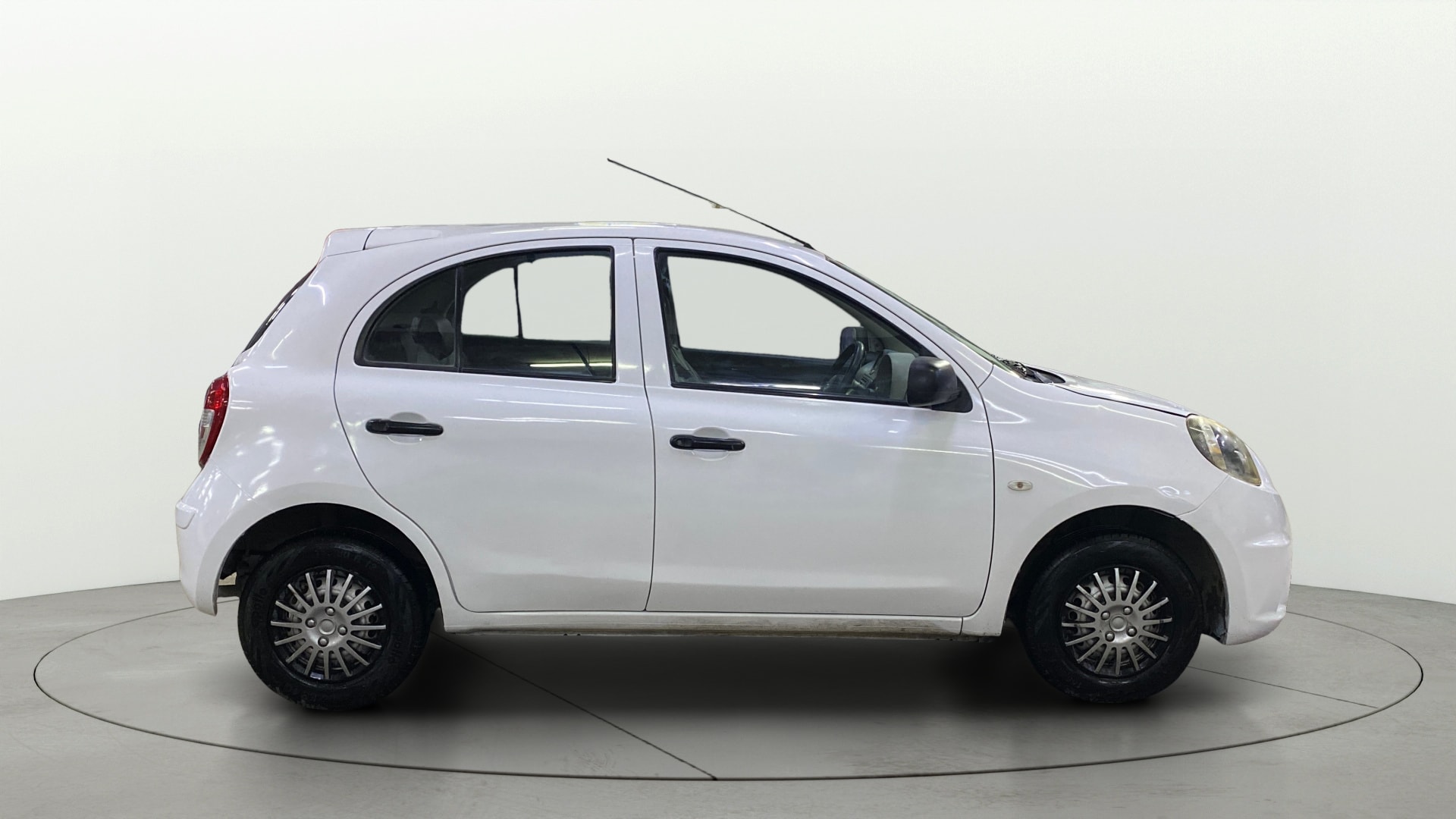 View 2015 Nissan Micra Active XL Image 8 Used 2015 Nissan Micra Active XL Image 8