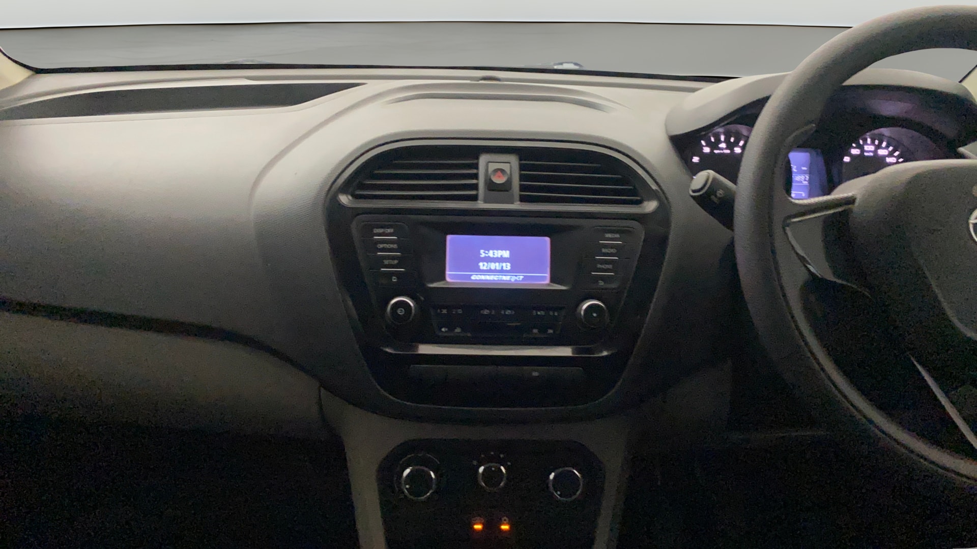 View 2018 Tata Tiago Revotorq XB Image 34 Used 2018 Tata Tiago Revotorq XB Image 34