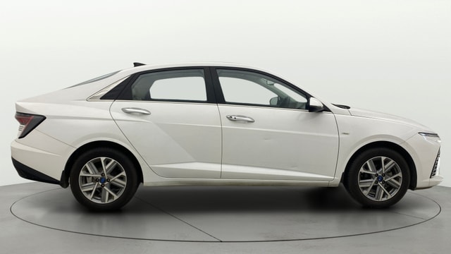 View Hyundai Verna Image 27 Used Hyundai Verna Image 27