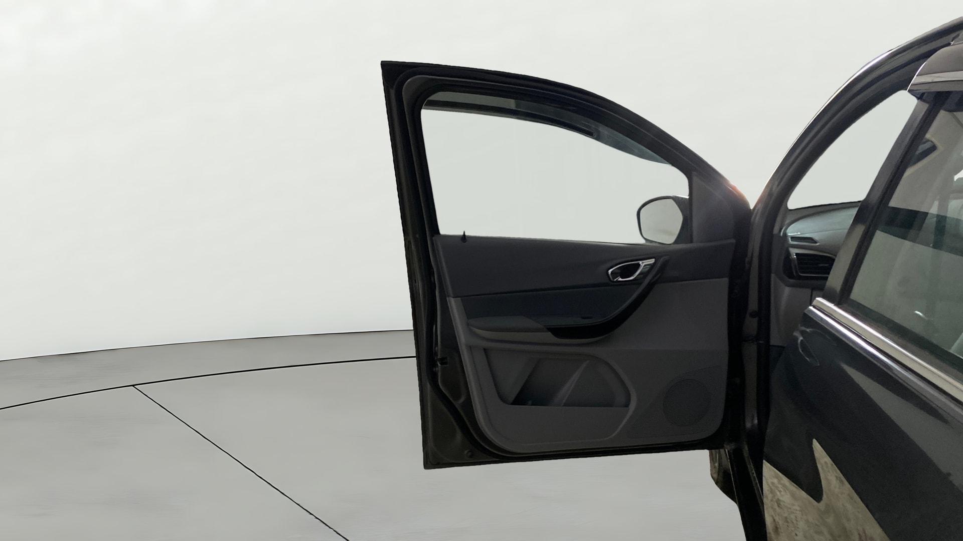 View 2020 Tata Tigor XE Diesel Image 31 Used 2020 Tata Tigor XE Diesel Image 31
