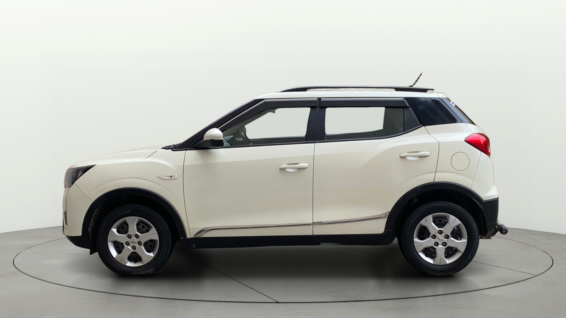 Used 2022 Mahindra XUV300 Used 2022 Mahindra XUV300