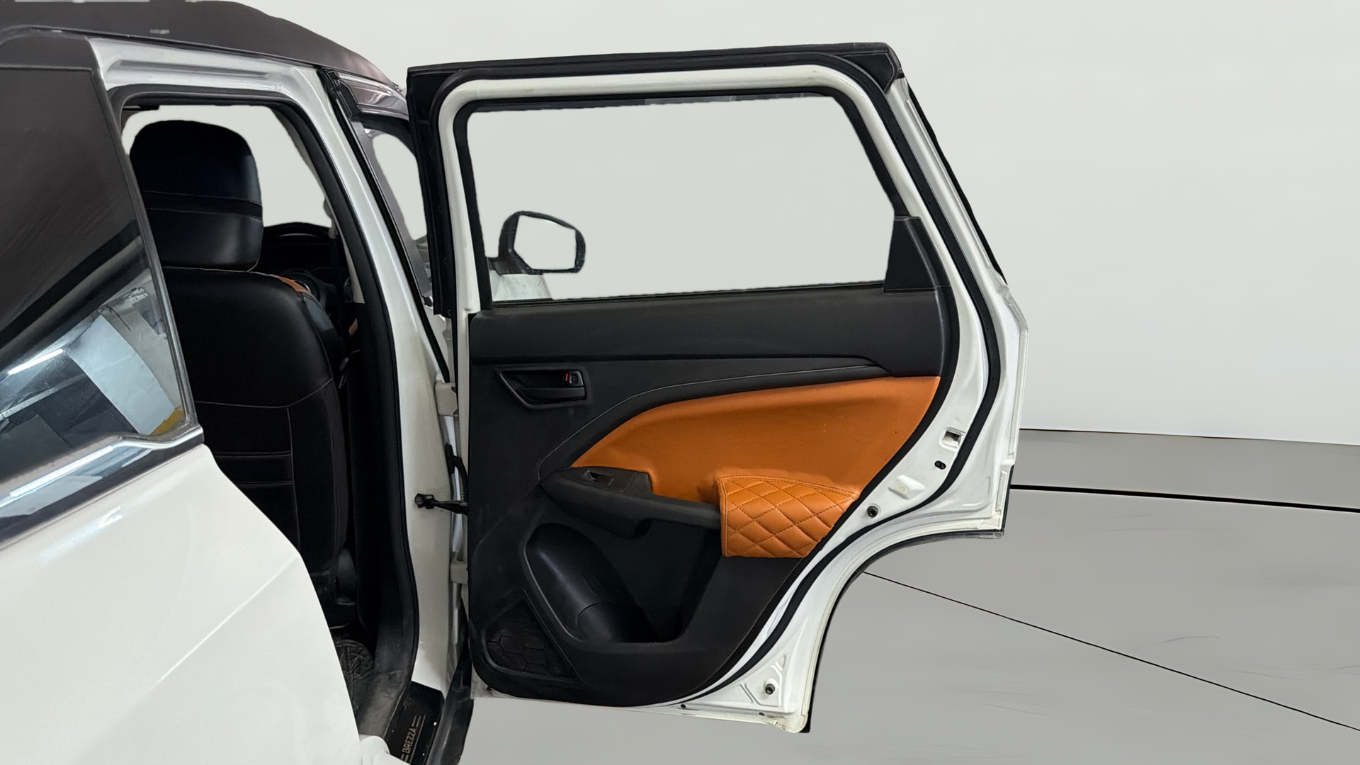 View 2023 Maruti Suzuki 1000 Base Variant Image 5 Used 2023 Maruti Suzuki 1000 Base Variant Image 5