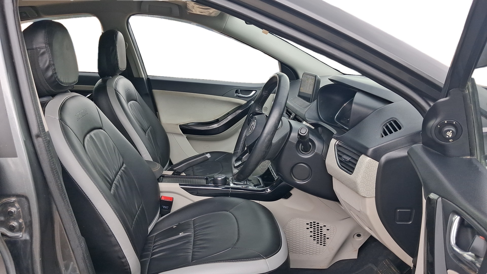View 2023 Tata Nexon Revotron XE Image 18 Used 2023 Tata Nexon Revotron XE Image 18