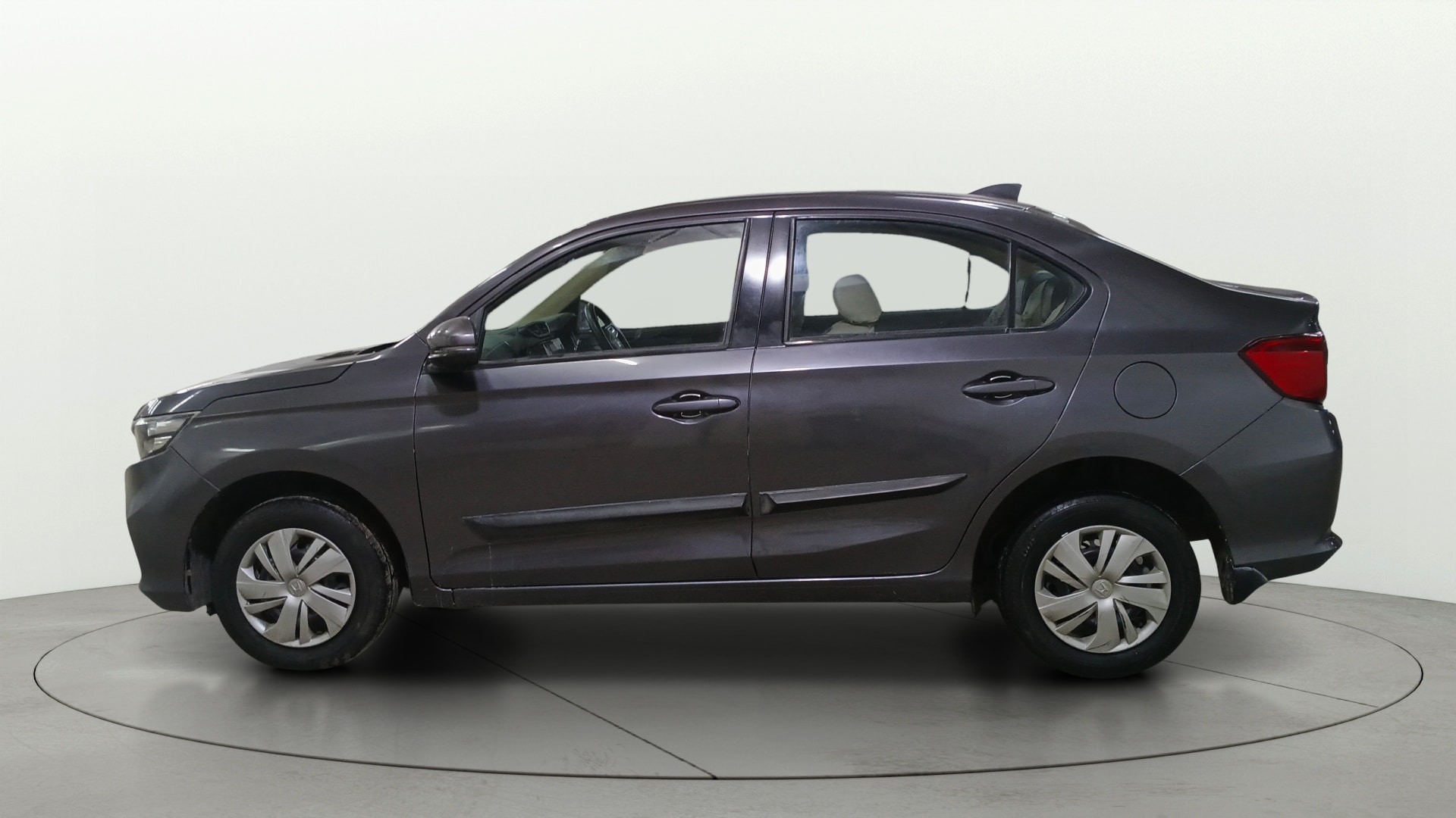 View 2018 Honda Amaze E MT Petrol BS IV Image 5 Used 2018 Honda Amaze E MT Petrol BS IV Image 5