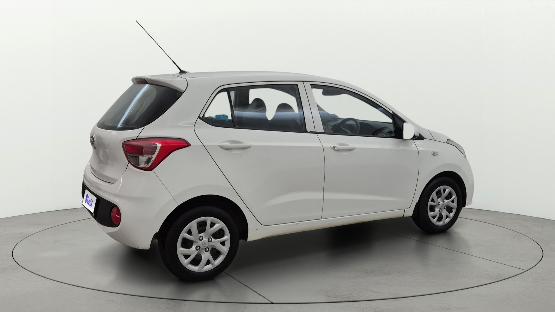 View 2018 Hyundai Grand i10 Magna 1.2 Kappa VTVT Image 41 Used 2018 Hyundai Grand i10 Magna 1.2 Kappa VTVT Image 41