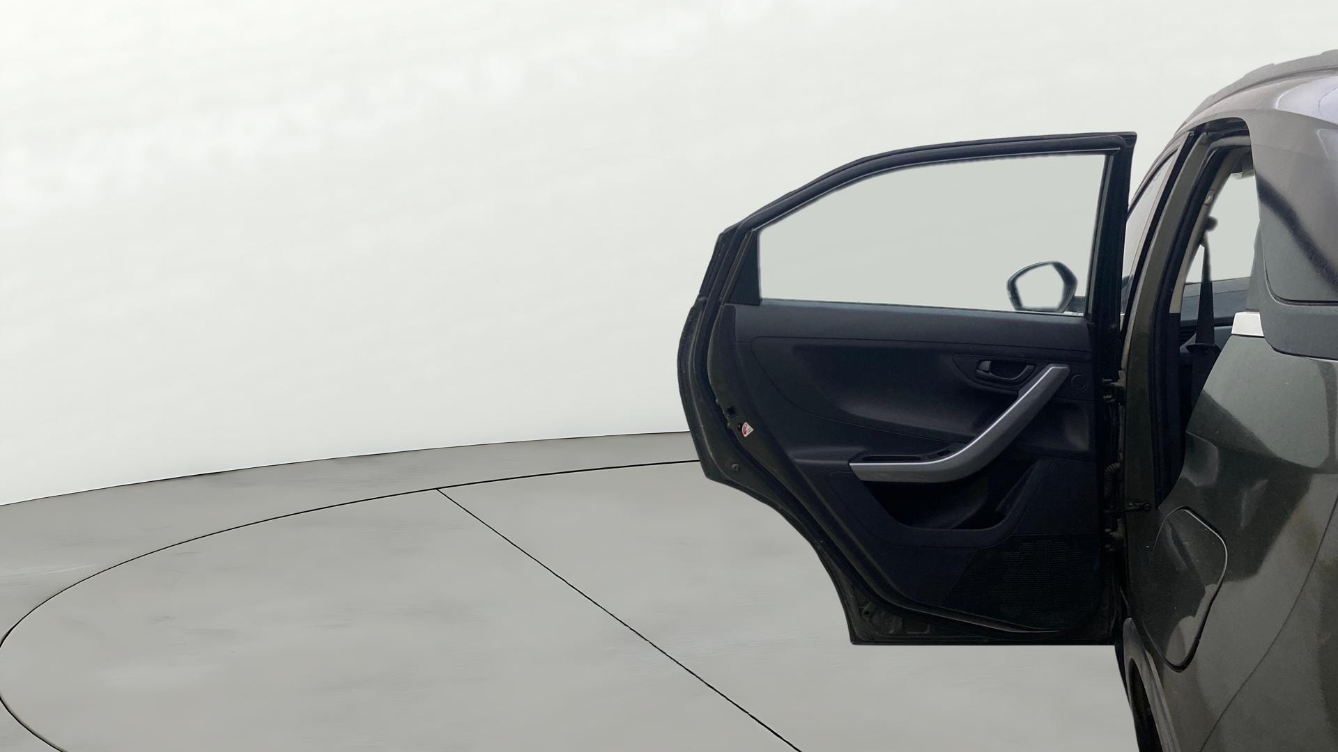 View 2020 Tata Nexon Revotron XM Image 22 Used 2020 Tata Nexon Revotron XM Image 22