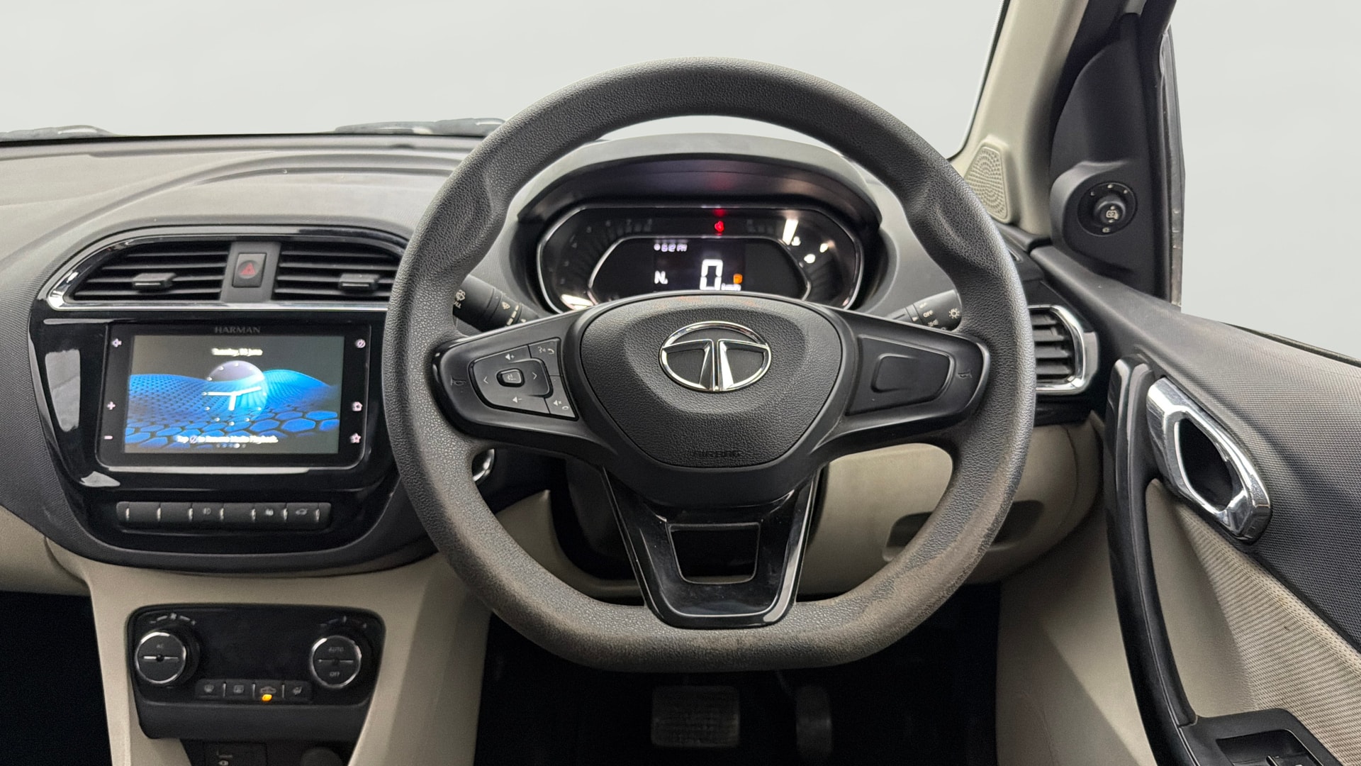View 2023 Tata Tigor XE Diesel Image 12 Used 2023 Tata Tigor XE Diesel Image 12