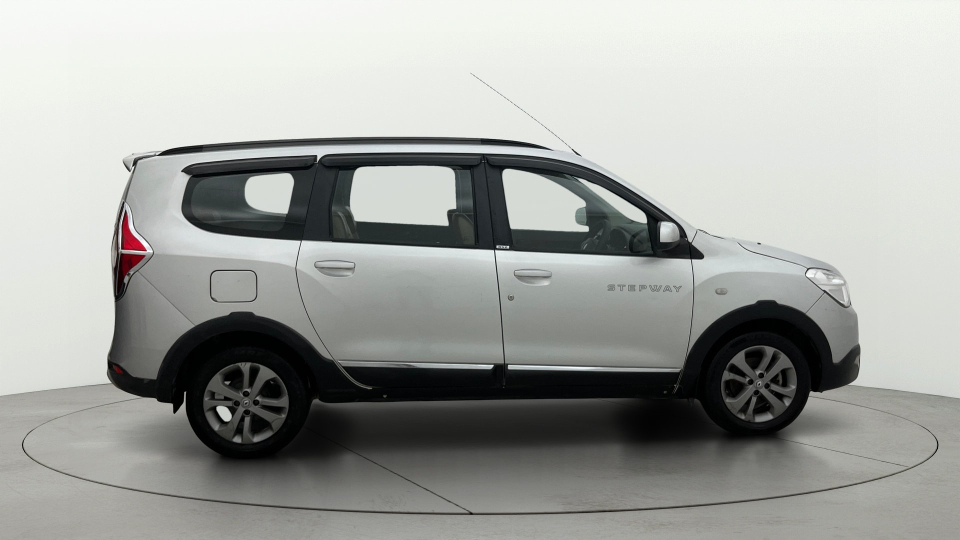 Used 2017 Renault Lodgy Used 2017 Renault Lodgy