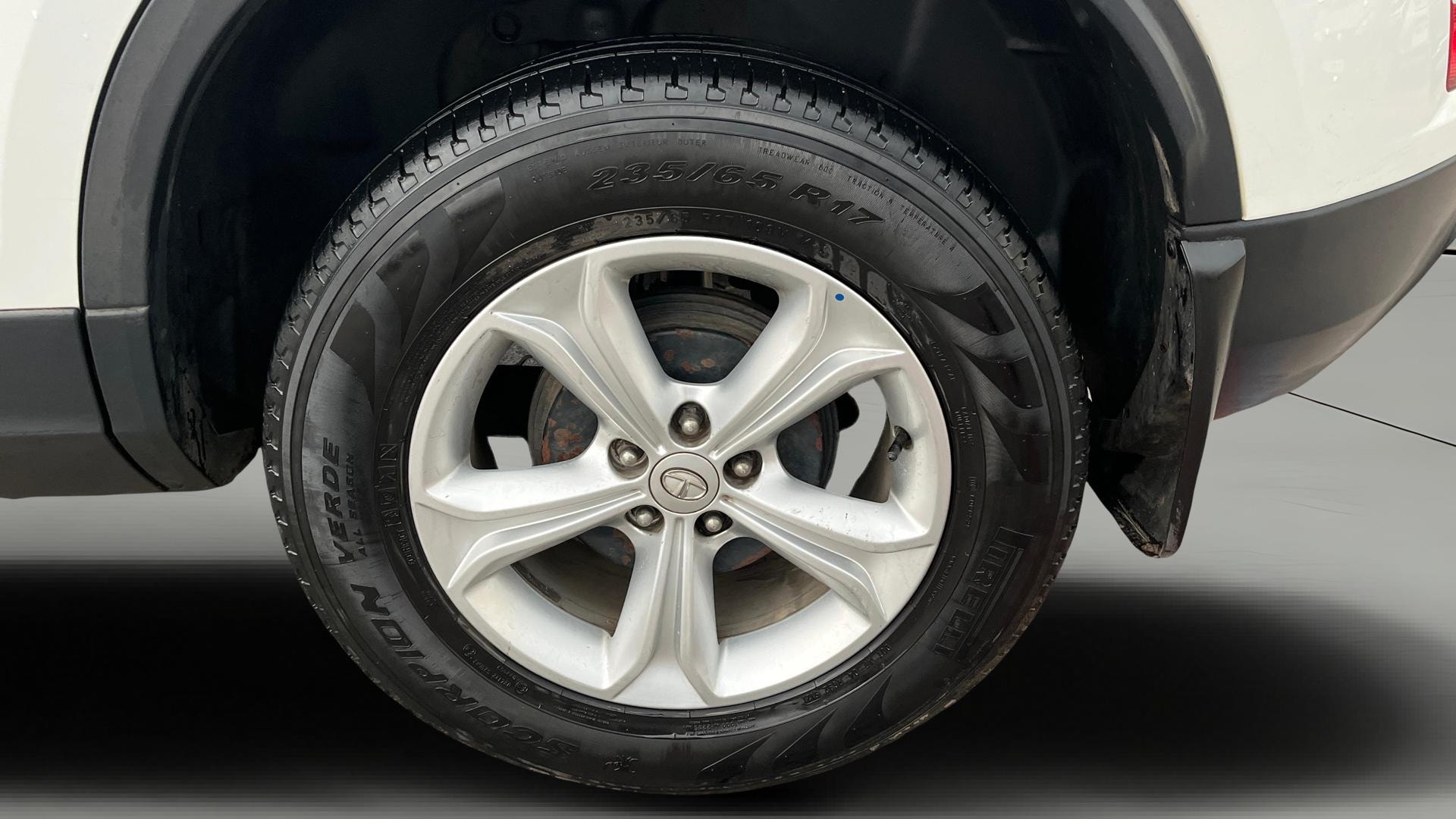 View 2019 Tata Harrier XE Image 12 Used 2019 Tata Harrier XE Image 12
