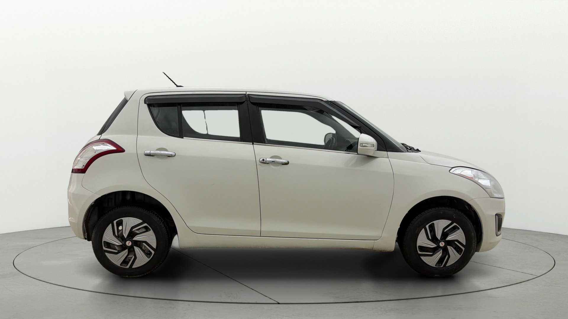 View 2016 Maruti Suzuki 1000 Base Variant Image 8 Used 2016 Maruti Suzuki 1000 Base Variant Image 8