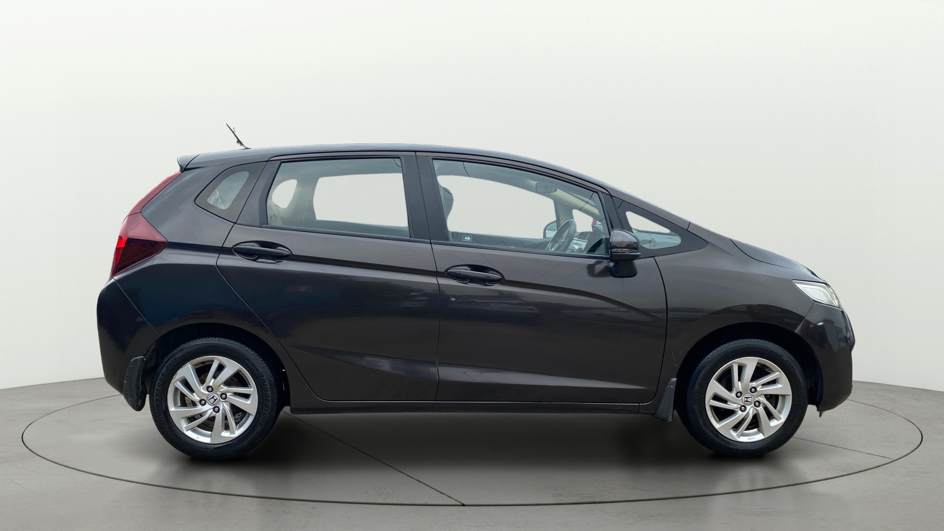 View 2017 Honda Jazz E MT Diesel Image 8 Used 2017 Honda Jazz E MT Diesel Image 8
