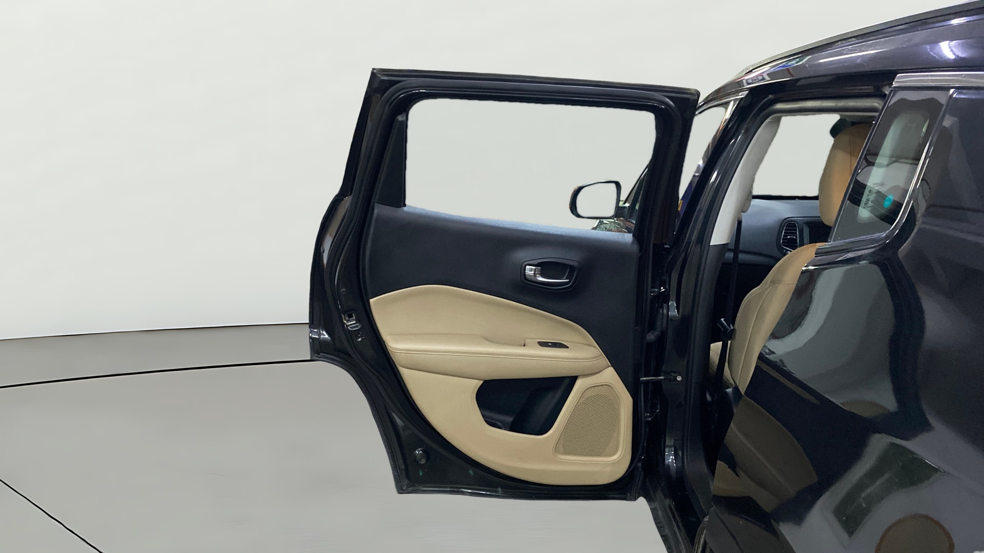 View 2020 Jeep Compass Longitude (O) 2.0 Diesel MT Image 23 Used 2020 Jeep Compass Longitude (O) 2.0 Diesel MT Image 23