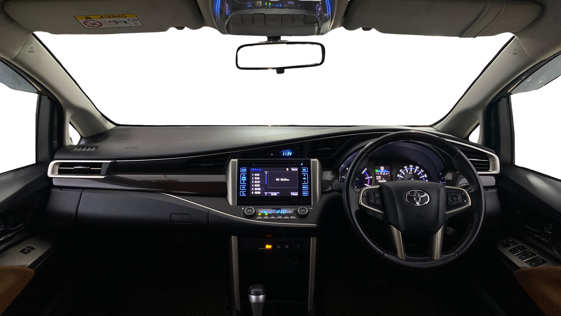 Used 2018 Toyota Innova Crysta Used 2018 Toyota Innova Crysta