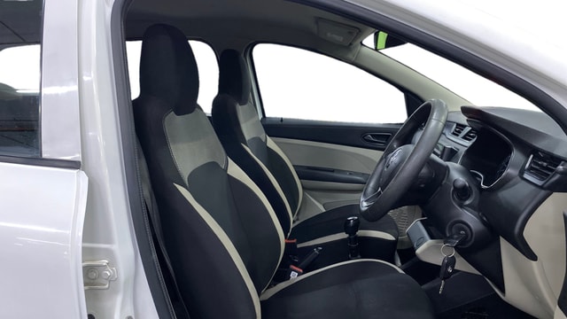 View Renault Triber Image 18 Used Renault Triber Image 18