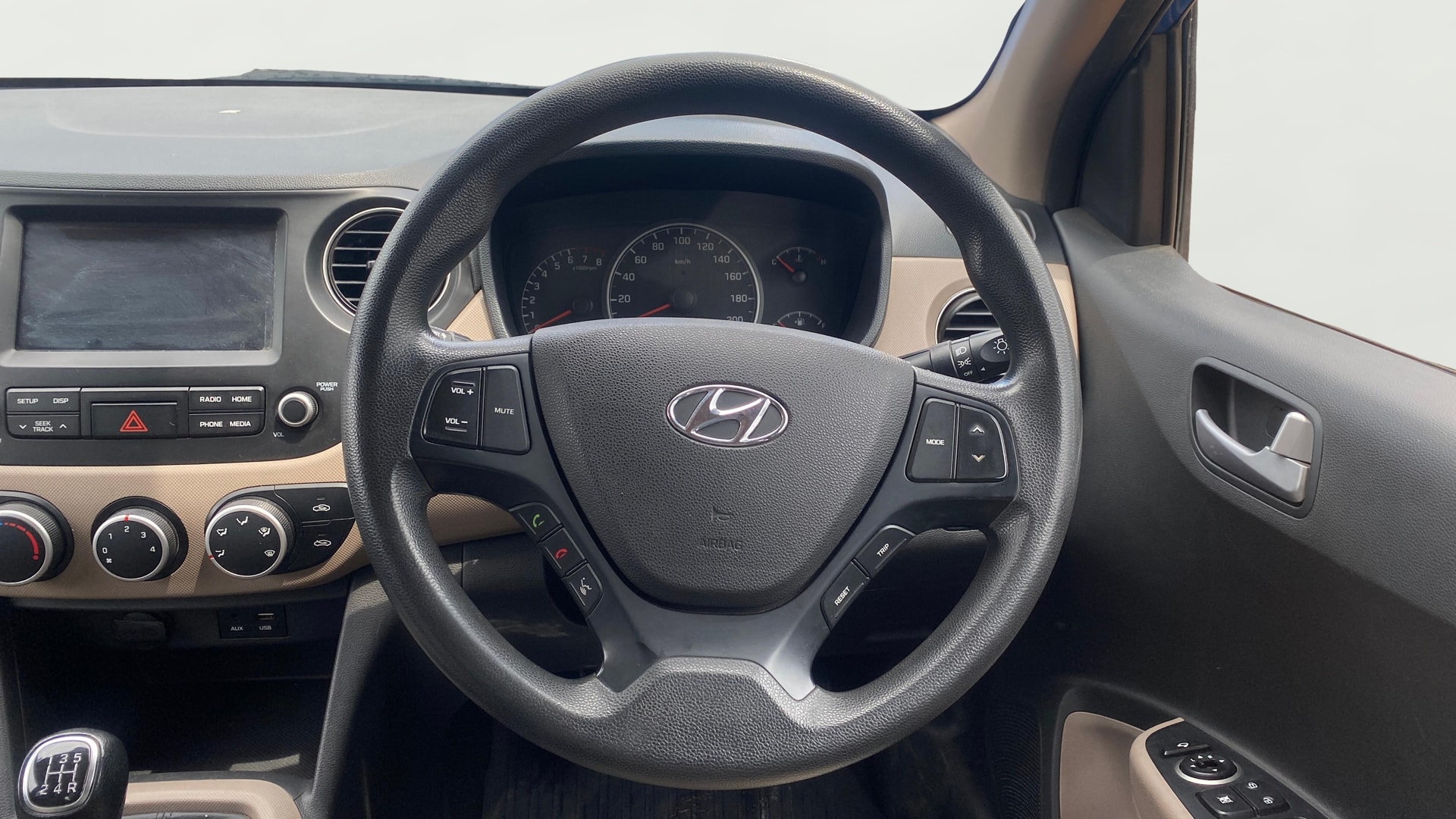 View 2019 Hyundai Grand i10 Sportz 1.2 Kappa Image 20 Used 2019 Hyundai Grand i10 Sportz 1.2 Kappa Image 20