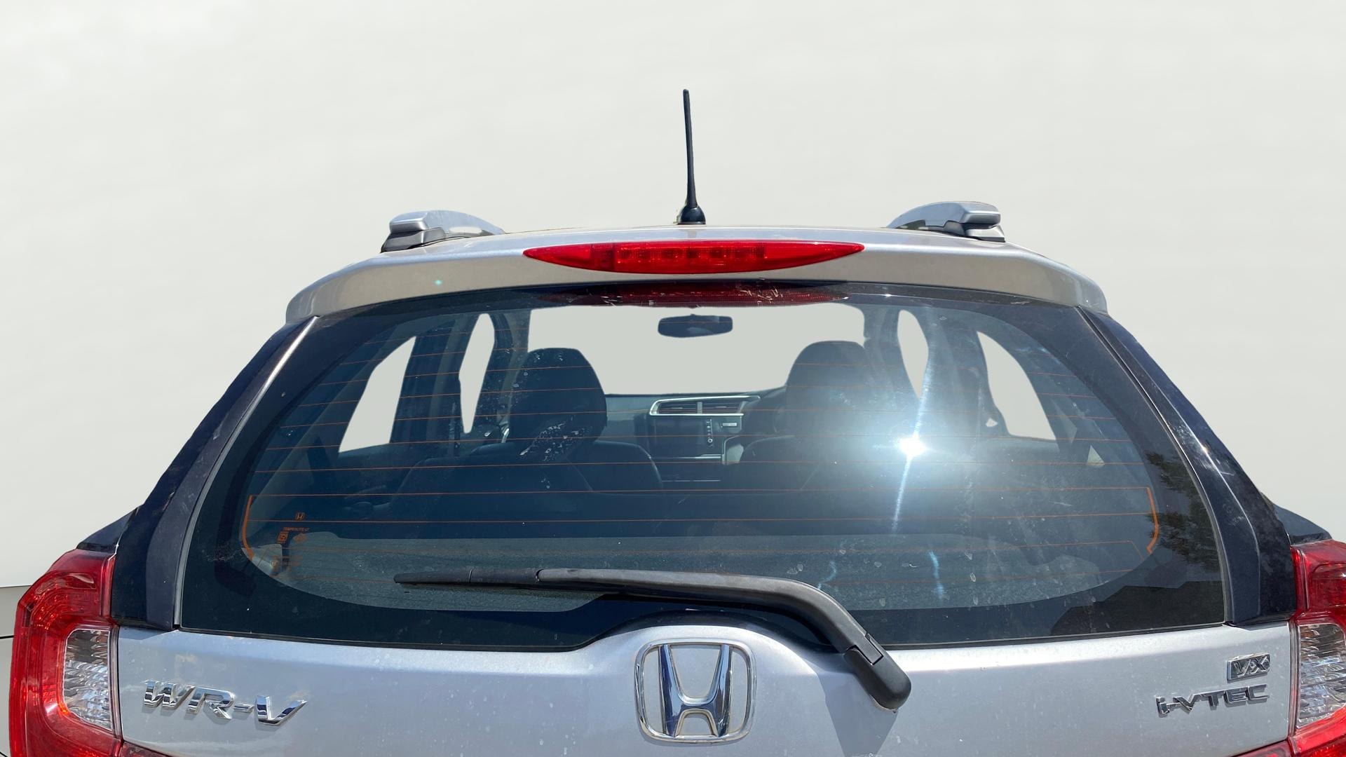 View 2019 Honda WR-V S MT Diesel Edge Edition Image 4 Used 2019 Honda WR-V S MT Diesel Edge Edition Image 4