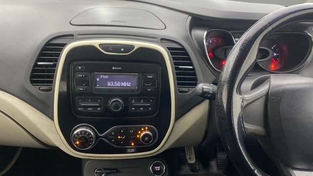 View Renault Captur Image 31 Used Renault Captur Image 31