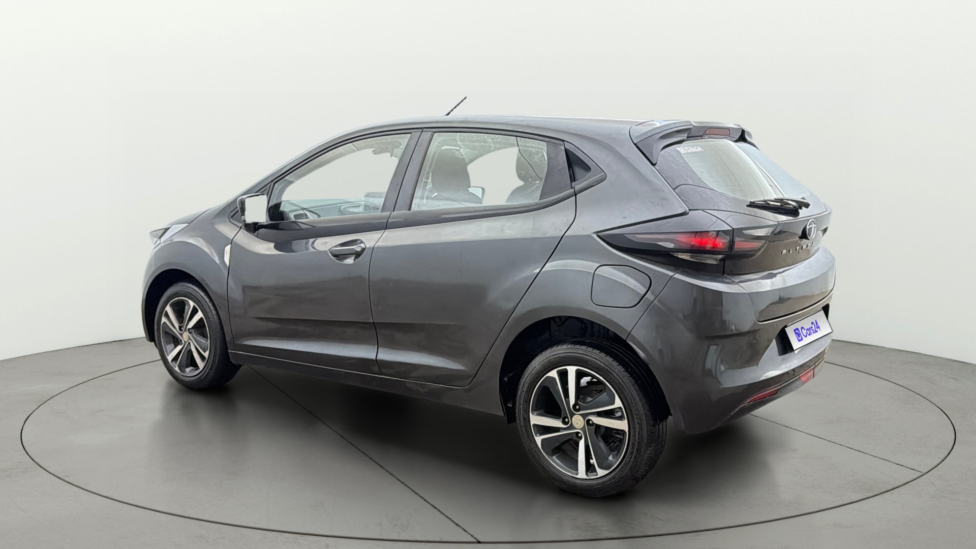 View 2020 Tata Altroz XZ Petrol Image 2 Used 2020 Tata Altroz XZ Petrol Image 2