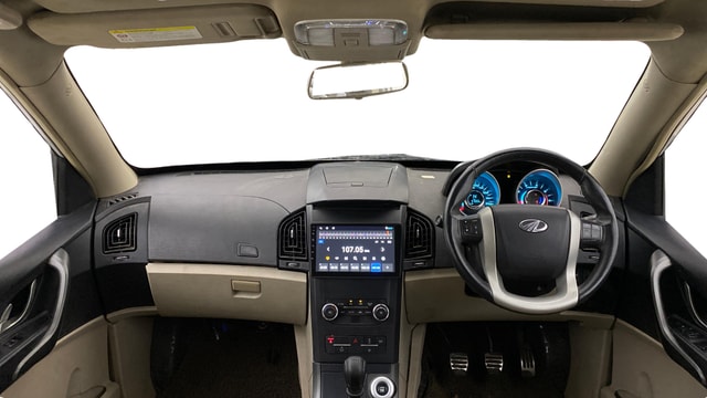 View Mahindra XUV500 Image 32 Used Mahindra XUV500 Image 32