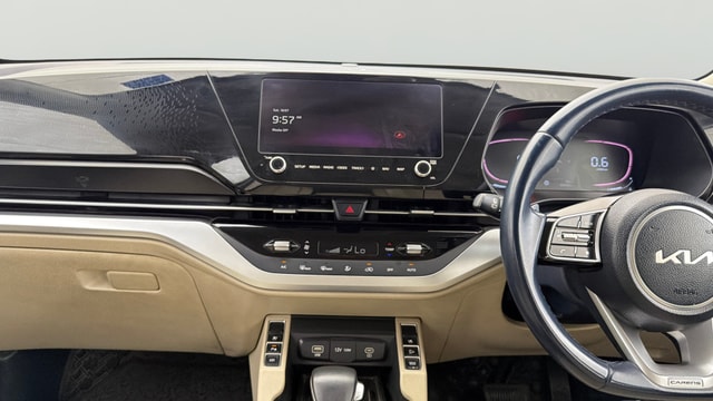 View Kia Carens Image 19 Used Kia Carens Image 19