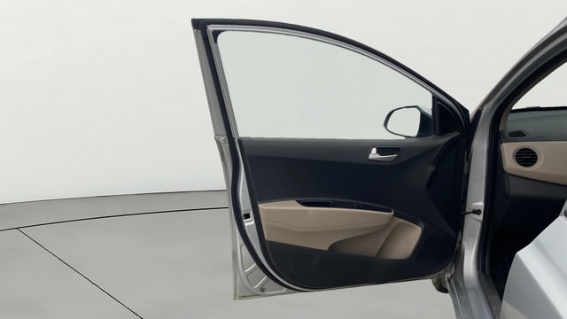 View Hyundai Grand i10 Image 31 Used Hyundai Grand i10 Image 31