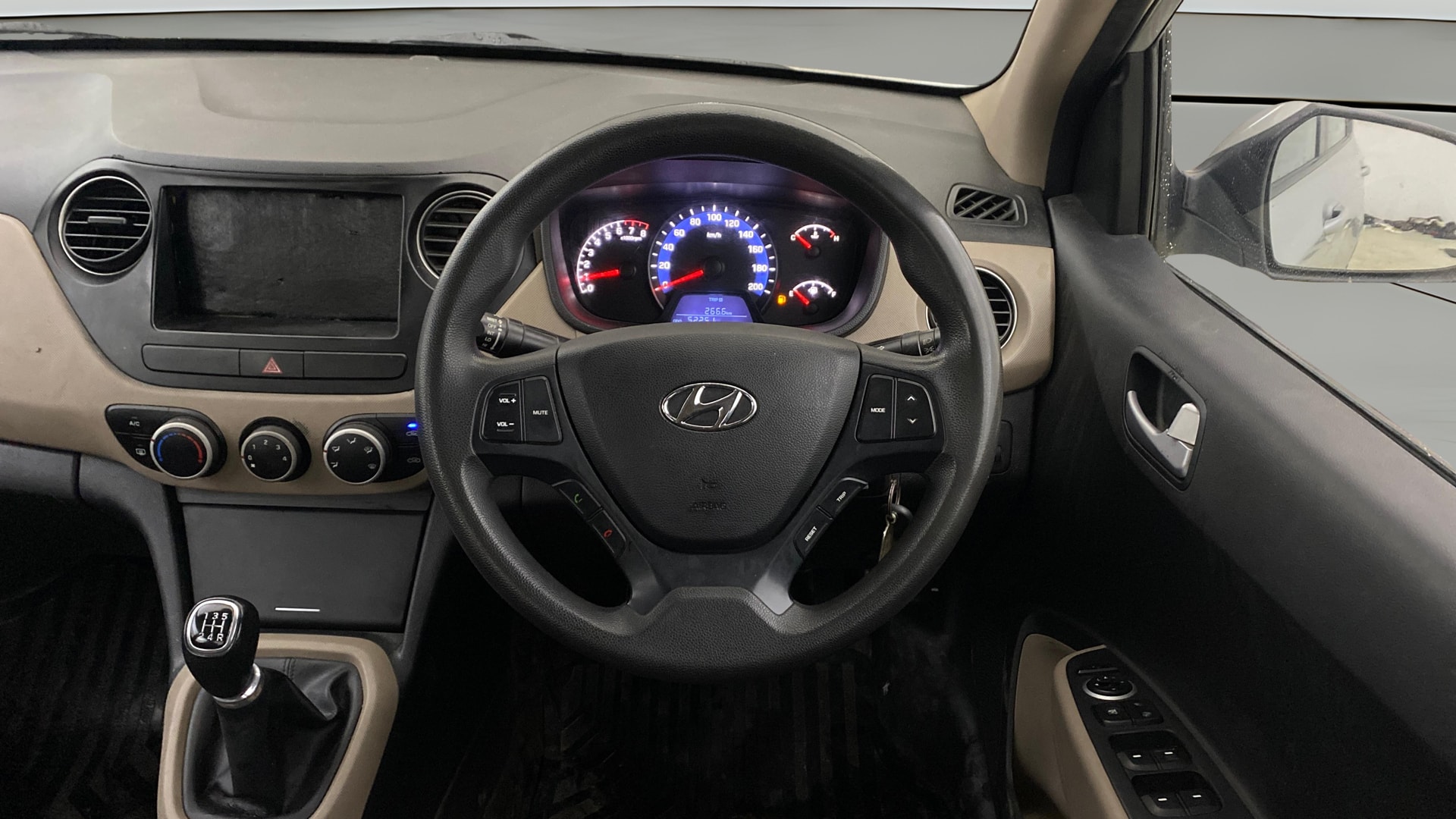 View 2016 Hyundai Xcent S Anniversary Edition Petrol Image 20 Used 2016 Hyundai Xcent S Anniversary Edition Petrol Image 20