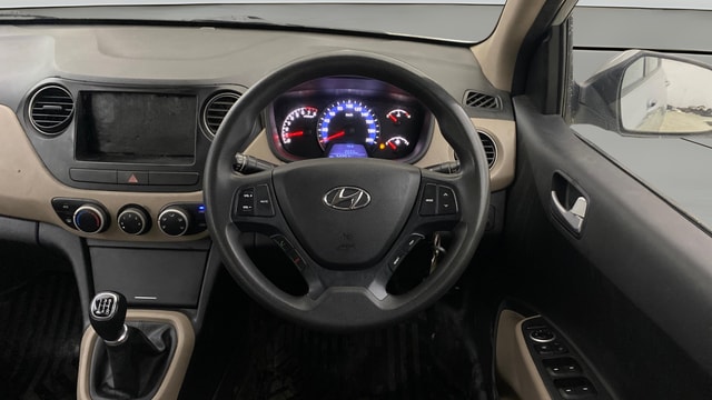 View Hyundai Xcent Image 20 Used Hyundai Xcent Image 20