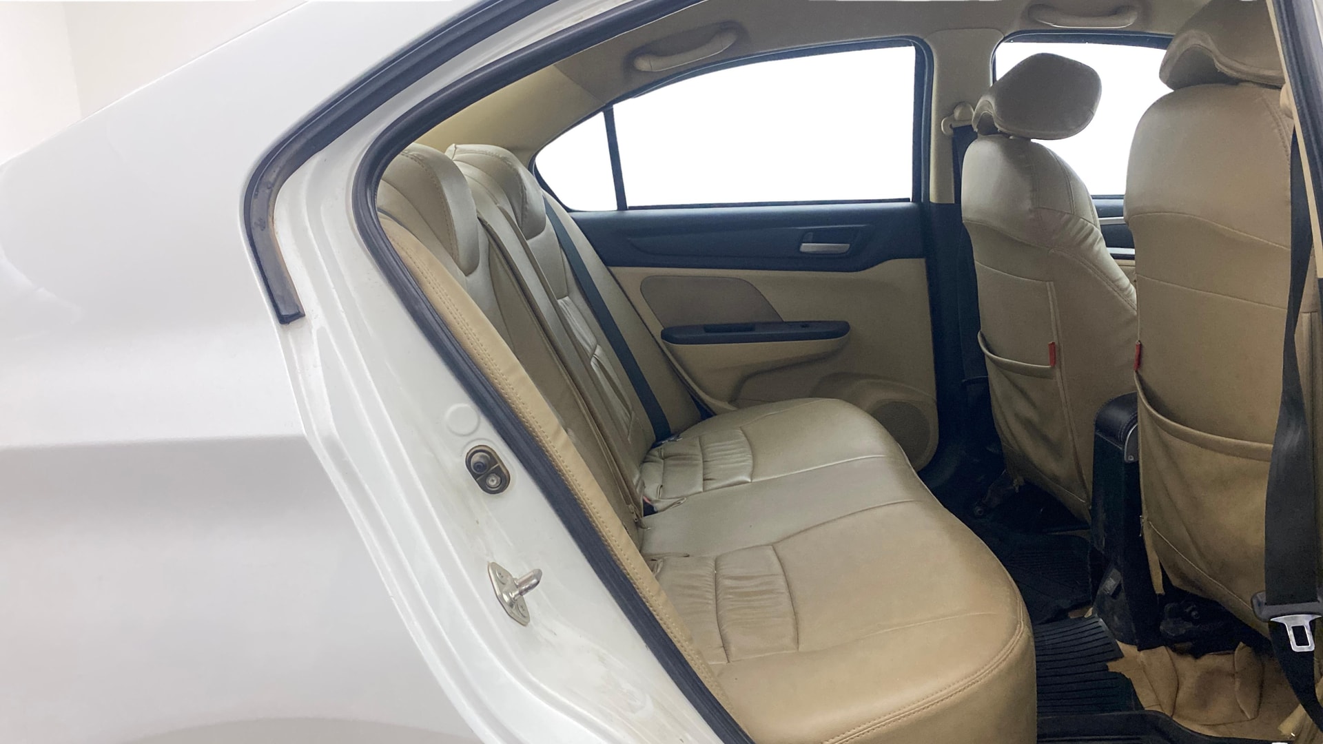 View 2023 Honda Amaze E MT Petrol BS IV Image 35 Used 2023 Honda Amaze E MT Petrol BS IV Image 35
