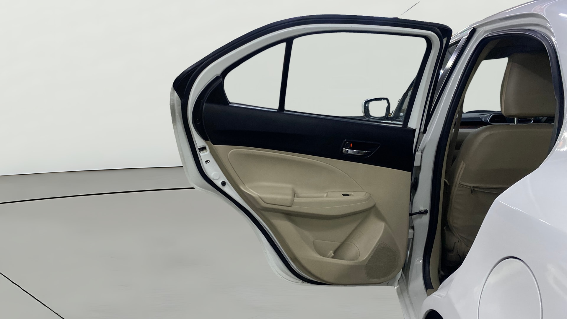 View 2018 Maruti Suzuki 1000 Base Variant Image 14 Used 2018 Maruti Suzuki 1000 Base Variant Image 14