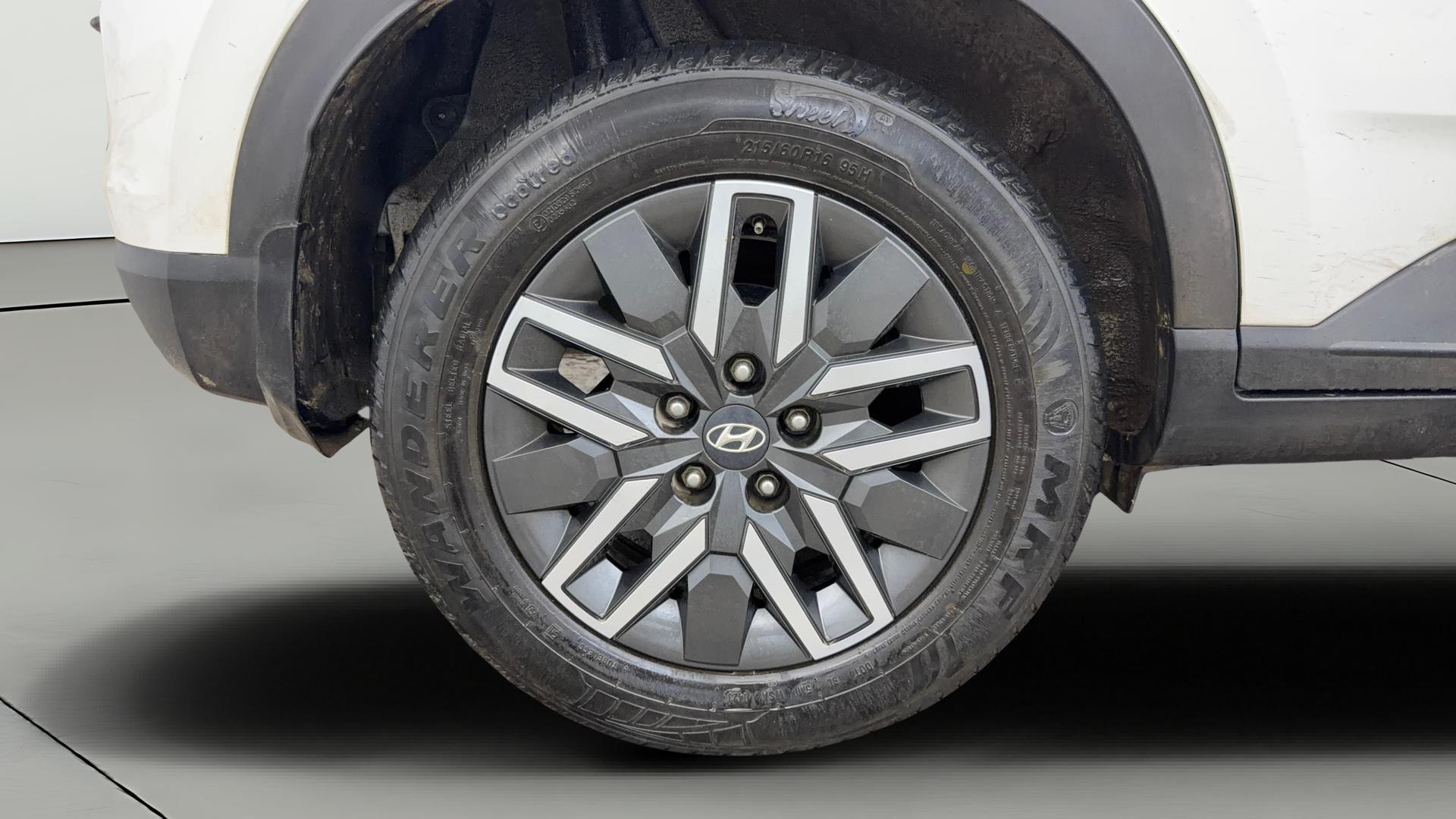 View 2023 Hyundai Venue S (O) 1.0 Turbo Petrol DCT Image 25 Used 2023 Hyundai Venue S (O) 1.0 Turbo Petrol DCT Image 25