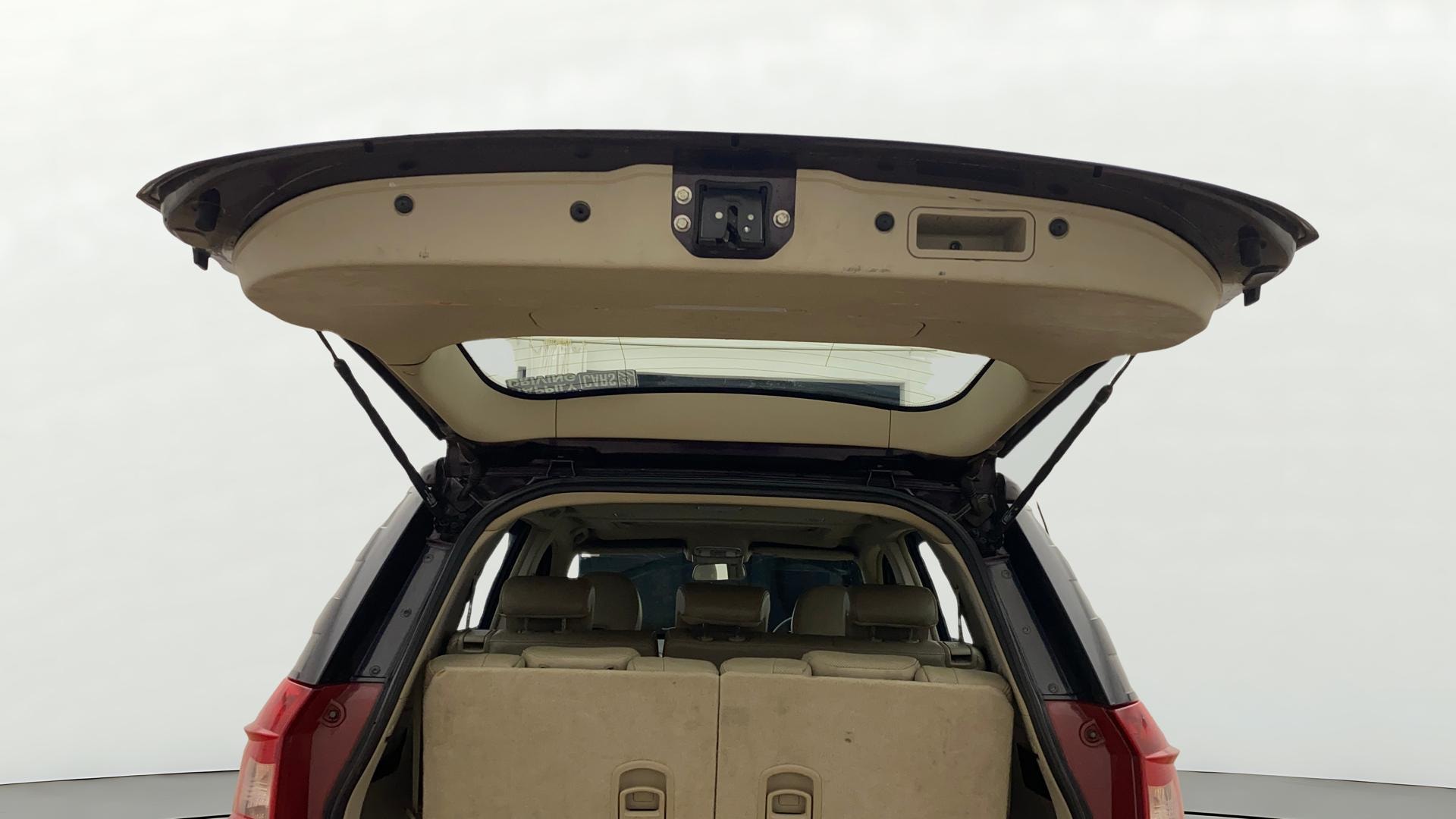 View 2017 Mahindra XUV500 W10 FWD Image 33 Used 2017 Mahindra XUV500 W10 FWD Image 33
