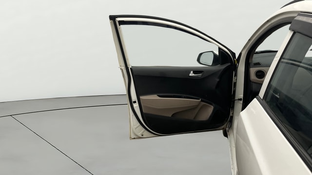 View Hyundai Grand i10 Image 35 Used Hyundai Grand i10 Image 35