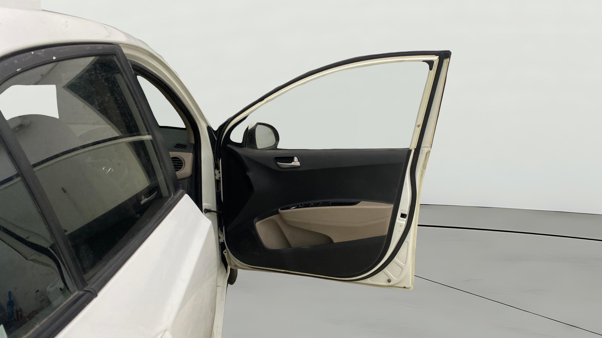 View 2015 Hyundai Xcent E Petrol Image 43 Used 2015 Hyundai Xcent E Petrol Image 43