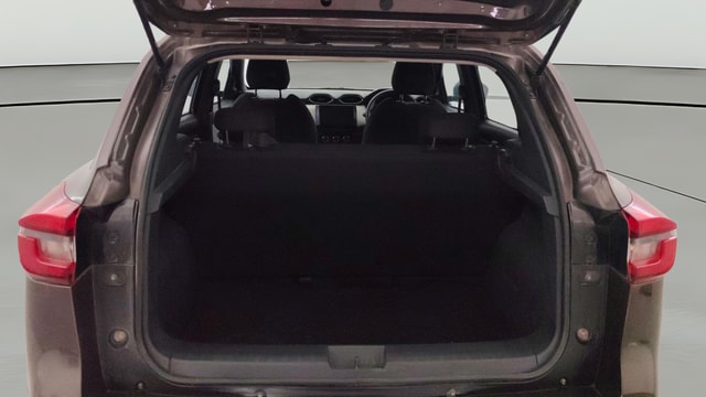 View Nissan Magnite Image 36 Used Nissan Magnite Image 36