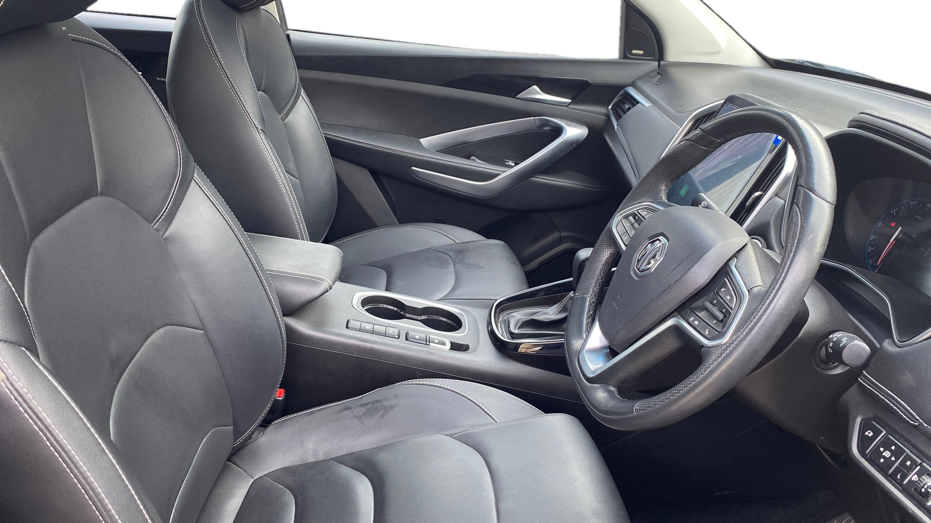 View 2020 MG Hector Sharp DCT Petrol Dual Tone Image 18 Used 2020 MG Hector Sharp DCT Petrol Dual Tone Image 18